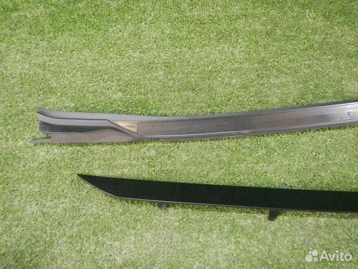 Накладка стойки лобового стекла левая BMW X6 G06