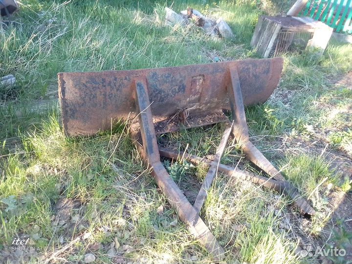 Отвал передний