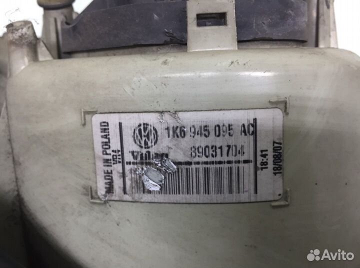 Фонарь 1K6945095AC Volkswagen Golf 5 (2003-2009)