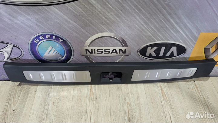 Обшивка задней панели багажника infiniti QX60