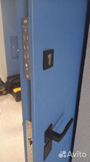 Вскрытие замков авто, установка, замена замков