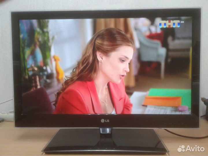 Телевизор LG 32LW4500 81cм 3D