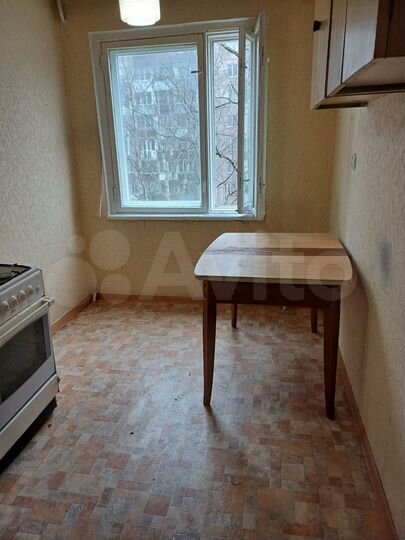 2-к. квартира, 50 м², 4/9 эт.