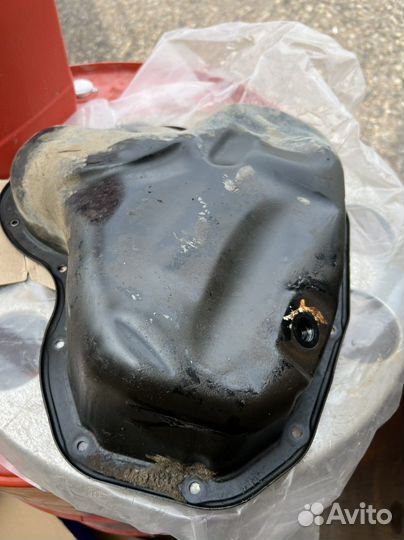 Поддон Камри 70