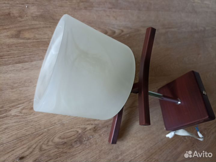 Люстры потолочные 2 штуки, плафоны