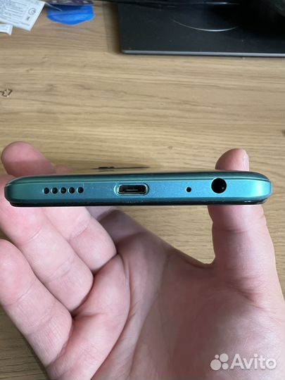 TECNO Spark 8C, 4/64 ГБ