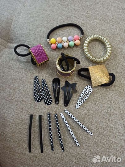 Резинки для волос и заколки