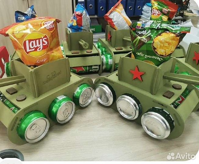 Танк из дерева