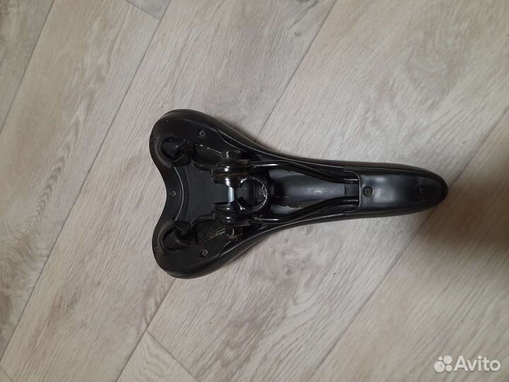 Продаю вело Седло (Сидение)