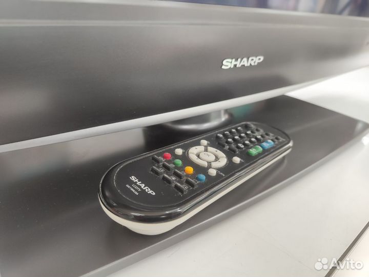 Телевизор Sharp LC-32DH57