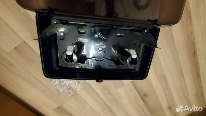 Диспенсер для туалетной бумаги