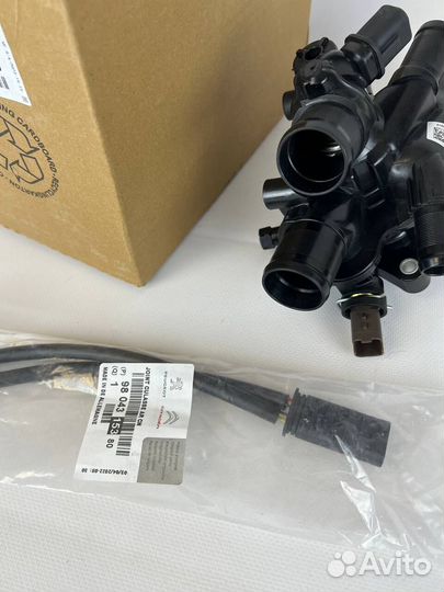 Переходник термостата Peugeot 9804315380