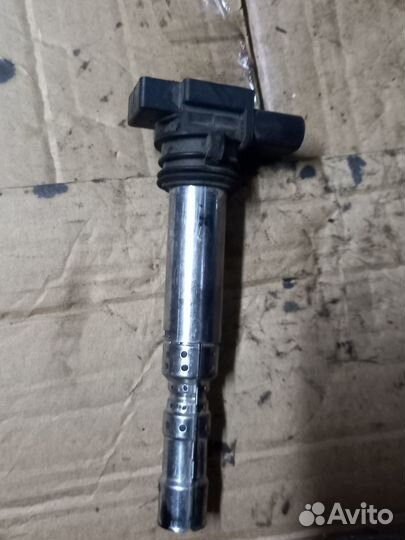Катушка зажигания Audi A8 D3 07C906715A