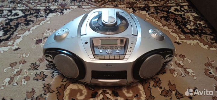 Магнитофон lg