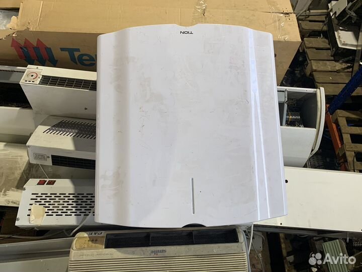 Воздухоочиститель-обеззараживатель Tion Clever