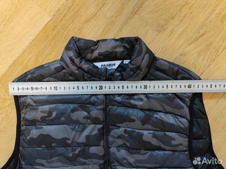 Pull and bear жилетка камуфляж новая