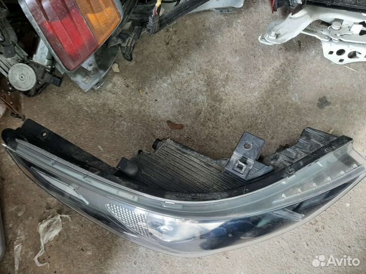 Фара правая Hyundai Solaris 2