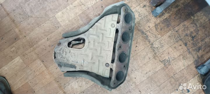 Выпускной коллектор 1zz-fe