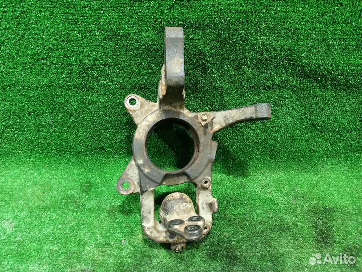 Кулак поворотный Actyon New\Korando C (10-14) 2.0 пер R б\у (арт. 4122134003)