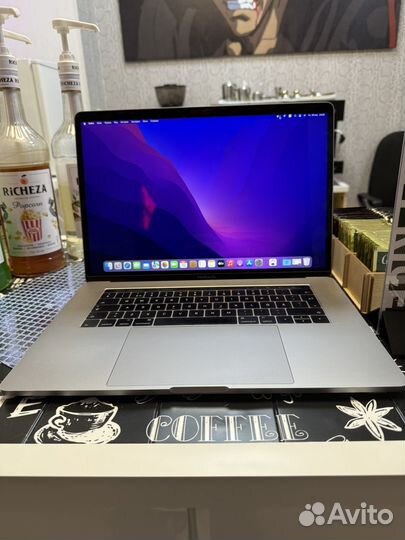 Apple macbook pro