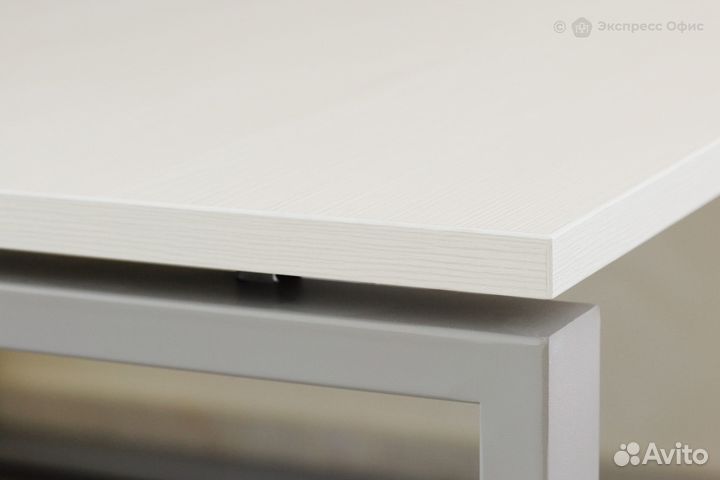 Стол письменный с креплением на тумбу Gloss сп-О.989