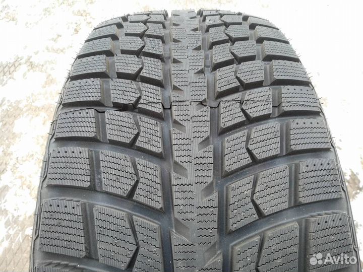 LingLong Green-Max Winter Ice I-15 SUV 275/45 R21 107T