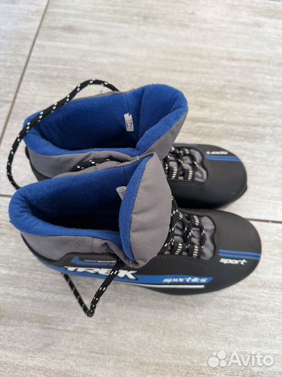 Лыжные ботинки