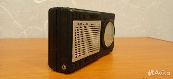 Радиоприемник СССР Нейва 403