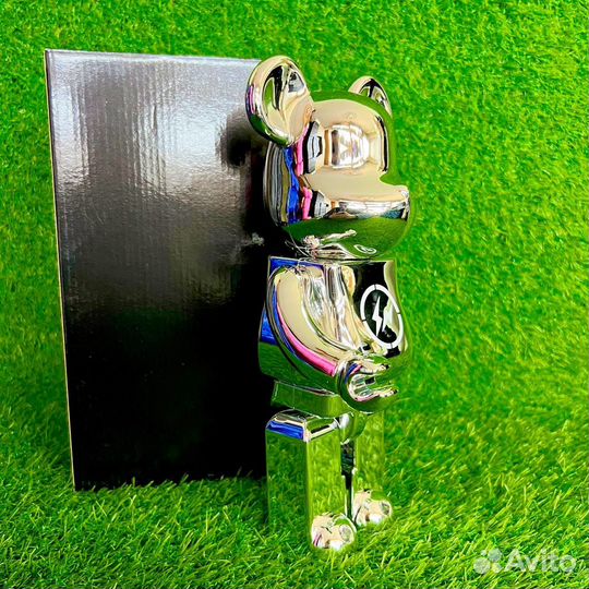 Bearbrick 30 см