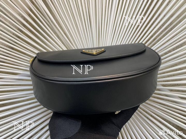 Сумка Prada Arque