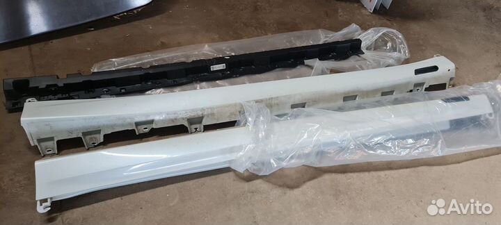 Накладки на пороги бмв х7