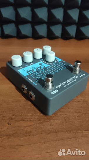 Electro-Harmonix Bass Mono Synth