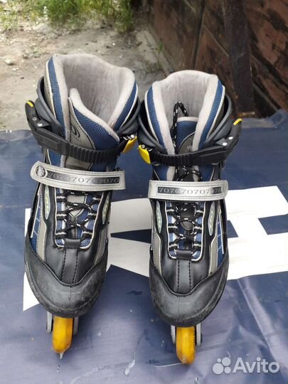 Роликовые коньки