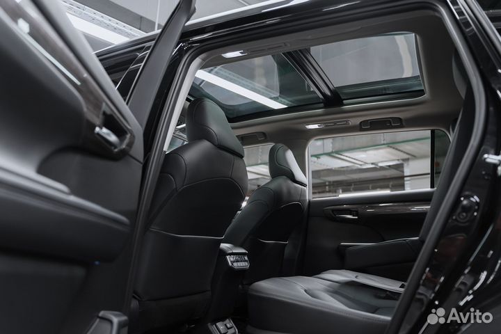 Toyota Highlander 2.0 AT, 2023, 1 км