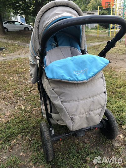 Коляска прогулочная
