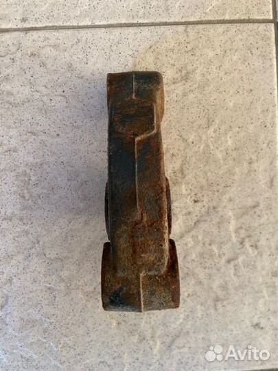 Кронштейн амортизатора правый Mercedes-Benz Actros