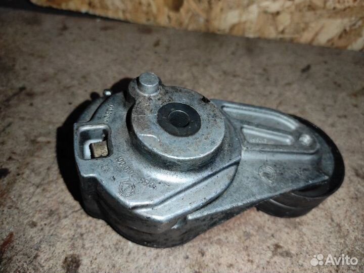 Ролик натяжной Mercedes Vito W639 3.0 OM642 2006