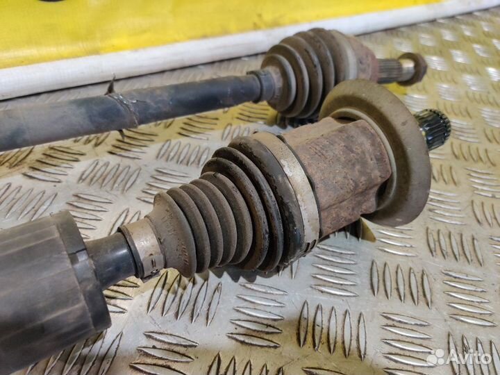 Привод задний Mini Countryman R60 N18B16 2011