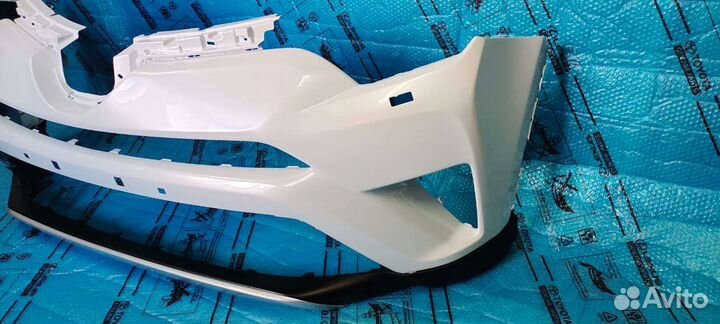 Бампер RAV4 4 белый с губой и спойлером 2015-2019