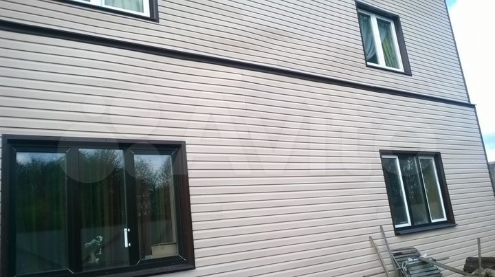 Коттедж 210 м² на участке 6 сот.