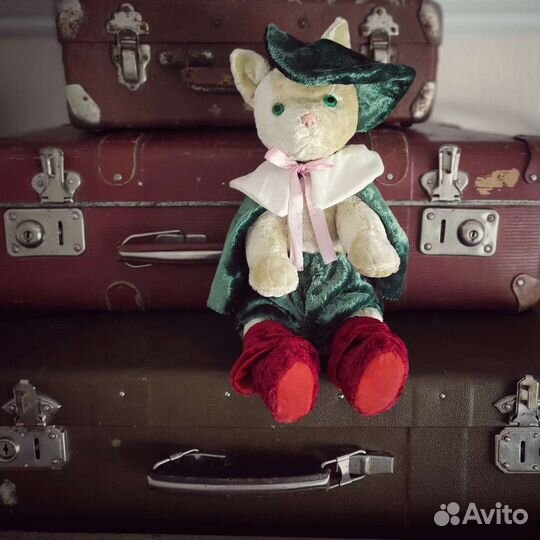 Кот в сапогах. Плюшевая игрушка