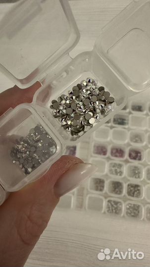 Стразы swarovski клеевые