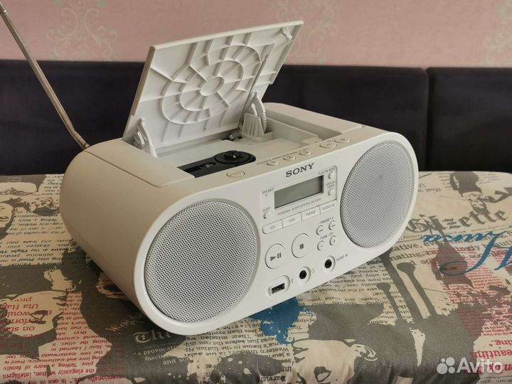CD-магнитола sony