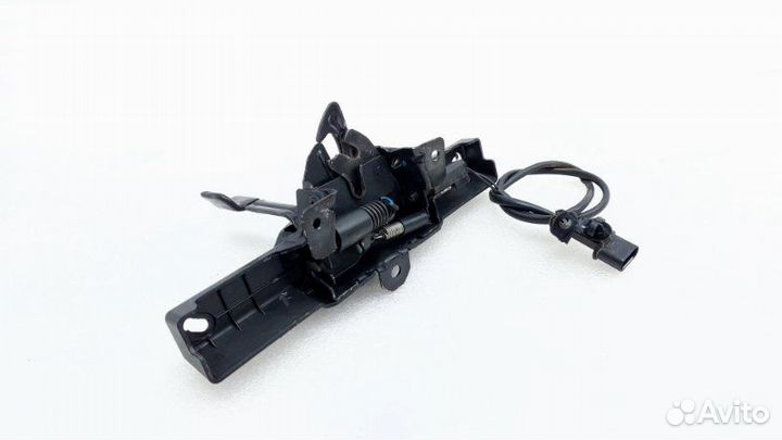 Б/У Замок капота Состояние отличное, оригинал
