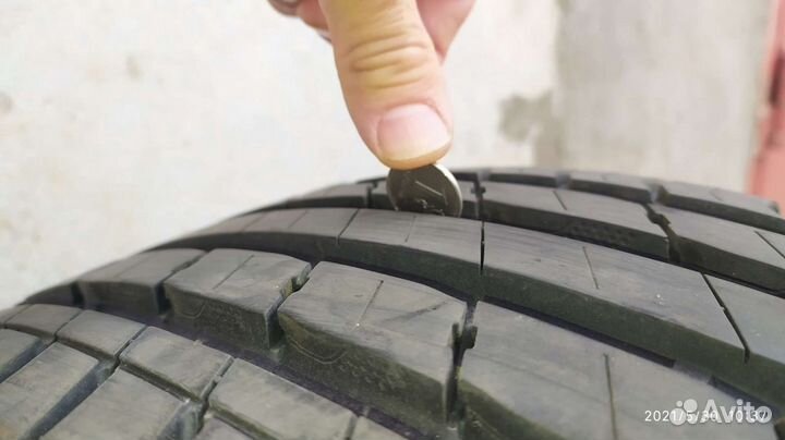 Nokian Tyres Hakka Blue 215/60 R16