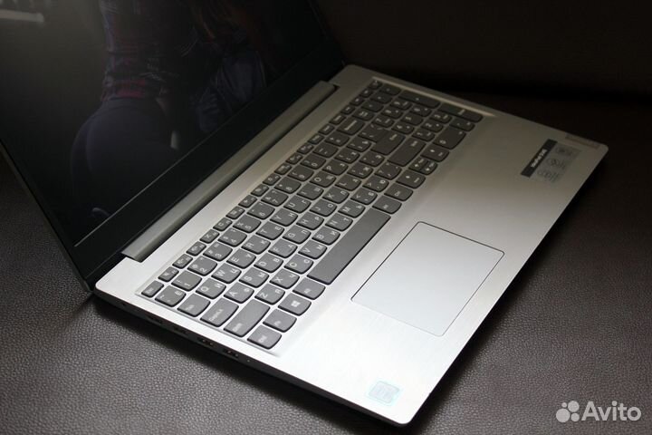 Ноутбук Lenovo Intel Core i5(8) /SSD/Full HD