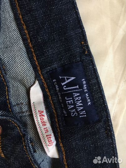 Джинсы armani