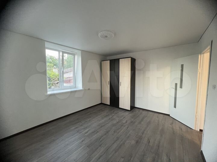 2-к. квартира, 43 м², 1/1 эт.