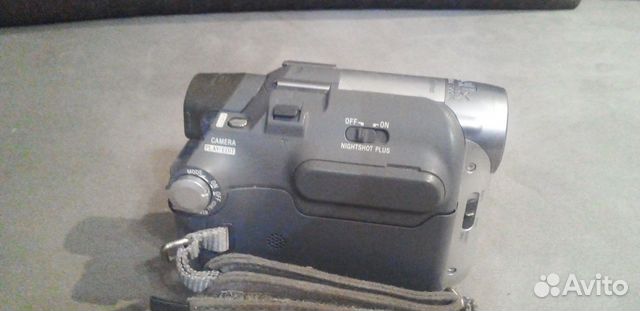 Цифровая видеокамера sony