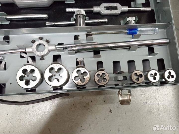 Набор метчиков и плашек 55